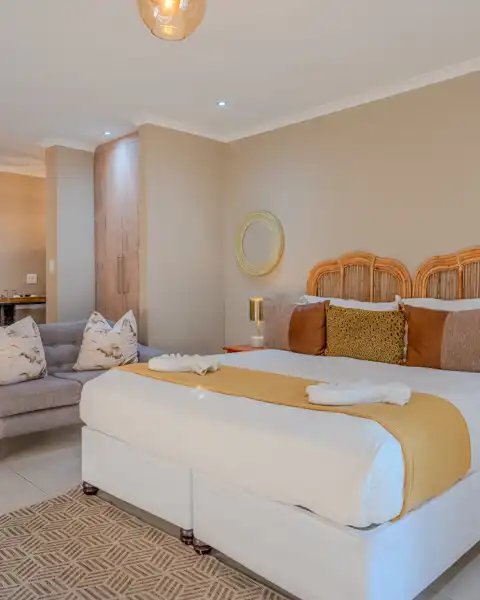 Mangoose Double/Twin Room | Bushbaby Valley Lodge