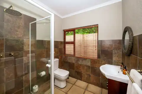 Standard Room | Bushbaby Valley Lodge